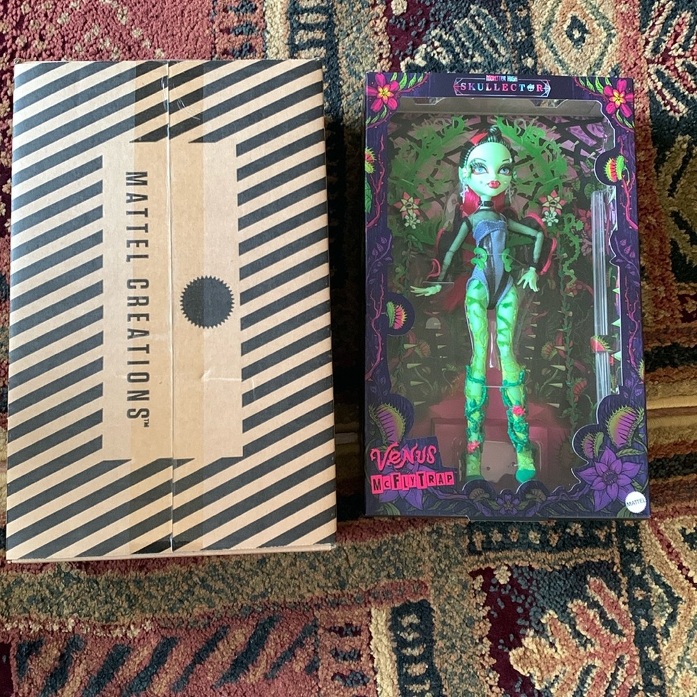 Monster High Skullector Venus McFlytrap
